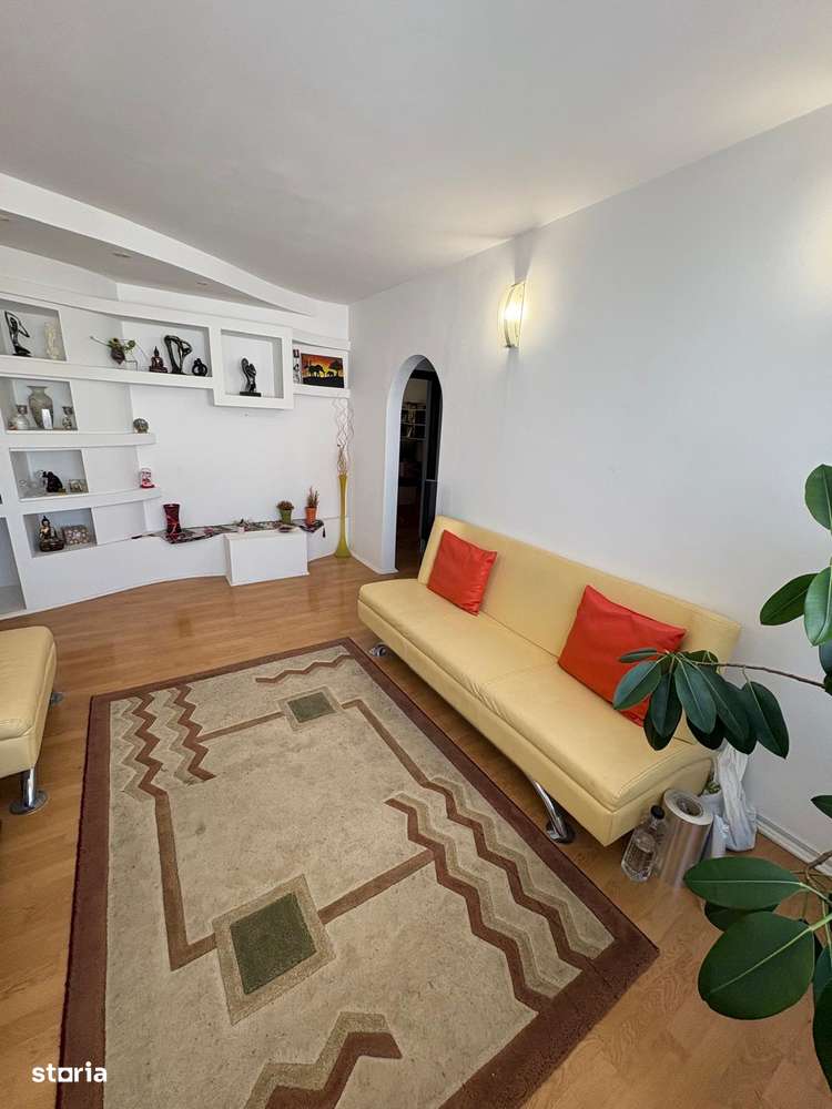 3 camere mircea cel batrin  70 mp bloc turn  125000 euro-4