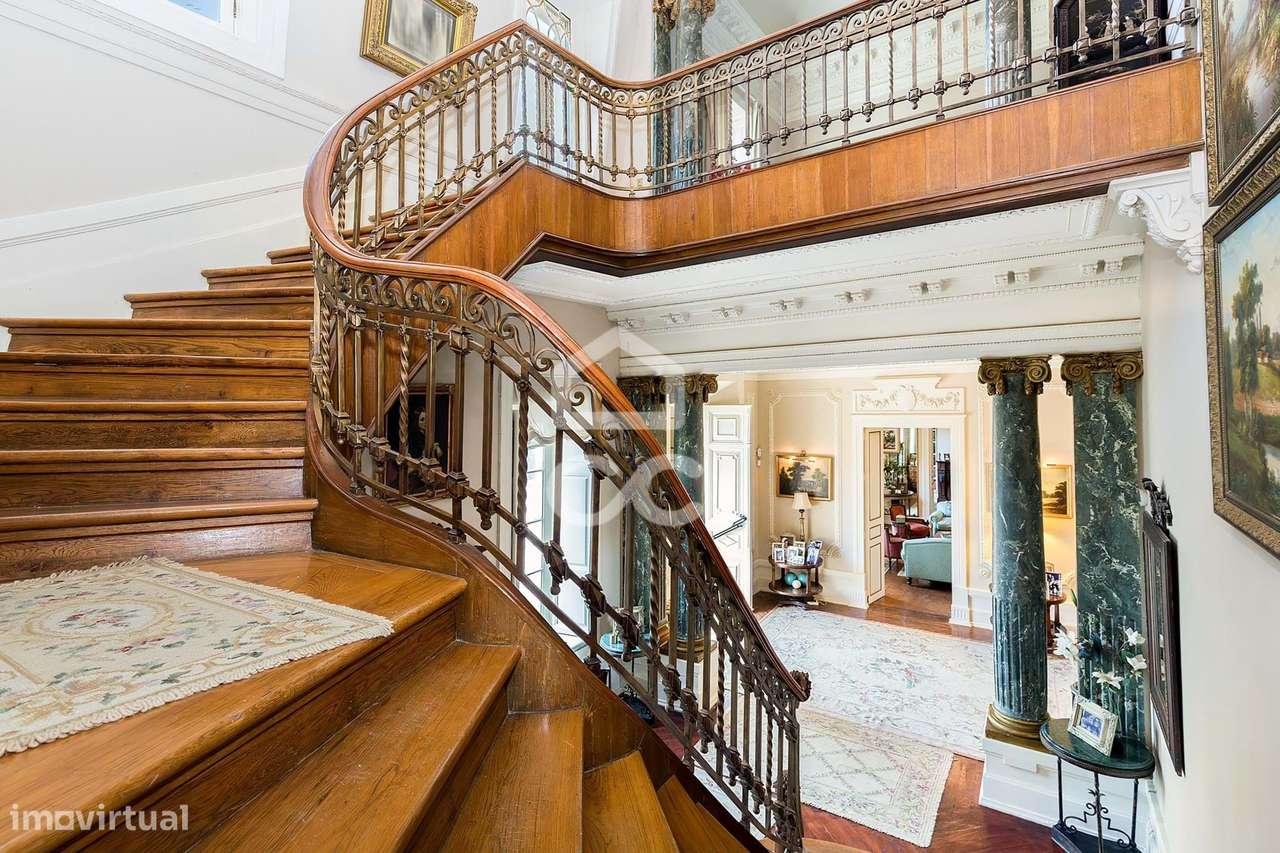 Palacete de inspiração neoclássica francesa com jardim botânico de Jea-22