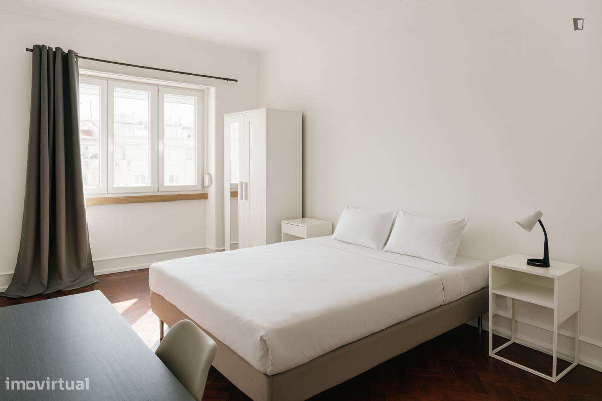 Quarto - localizado em Roma-Areeiro Lisbon - Grande imagem: 5/6