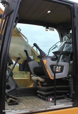 Caterpillar 320GC Ex Demo Excavator - 8