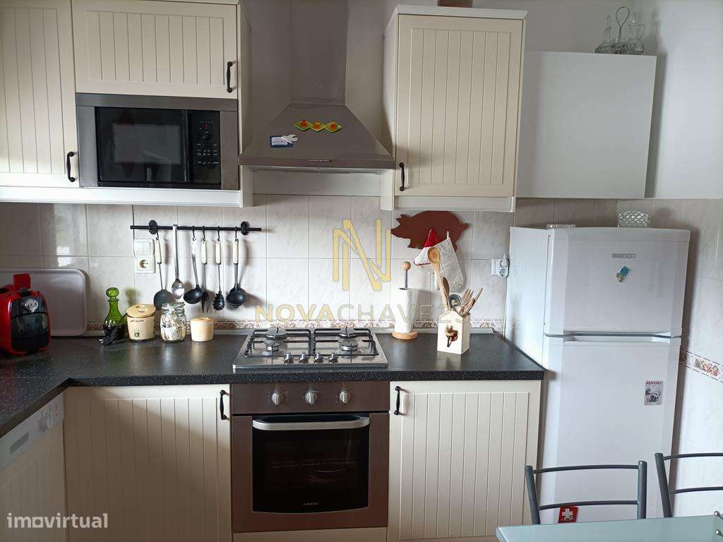 Moradia T6 - Alcanede, Santarém com licença para ALOJAMENTO LOCAL-10