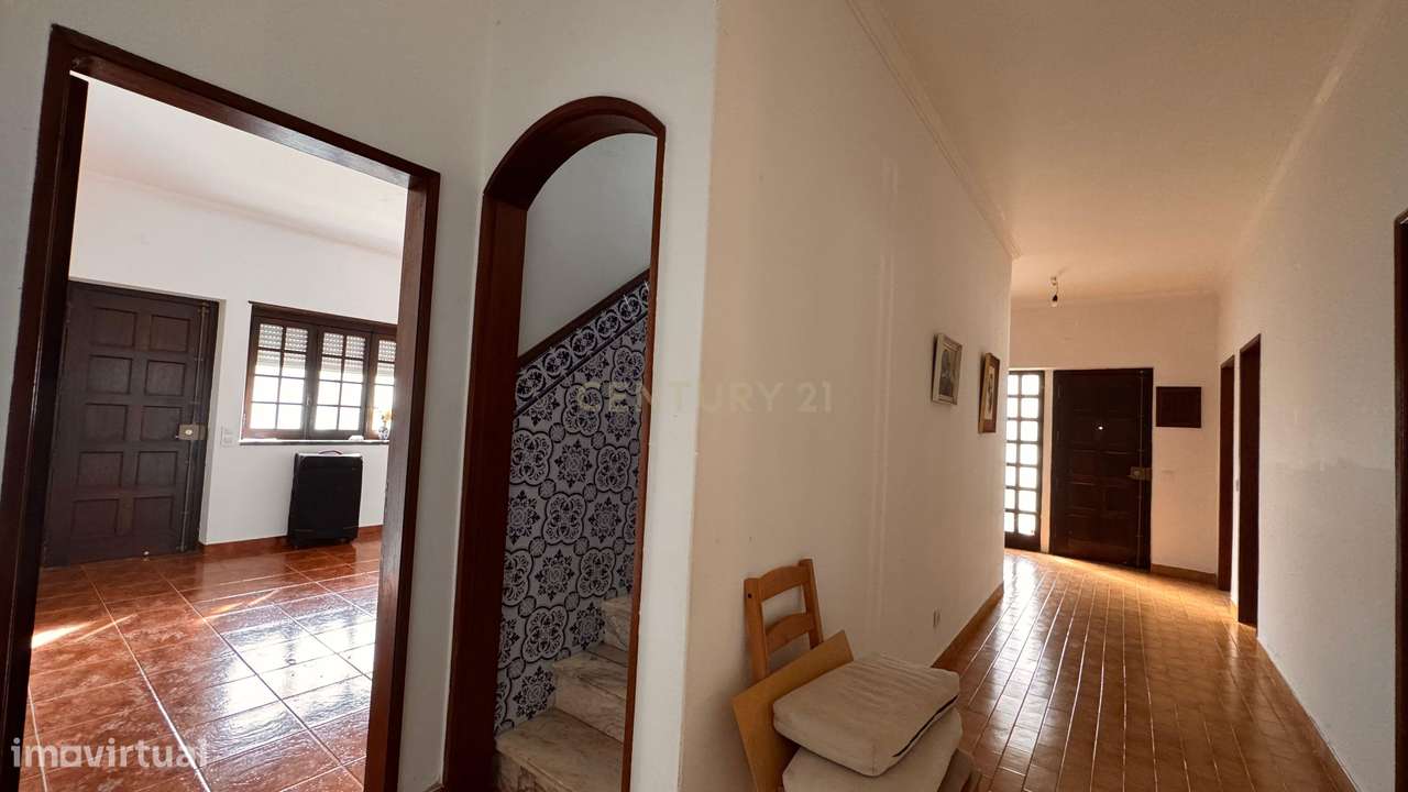 Moradia T5 com Terreno Generoso  - Mafra-18