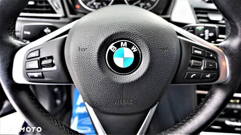 BMW Seria 2 218d - 27