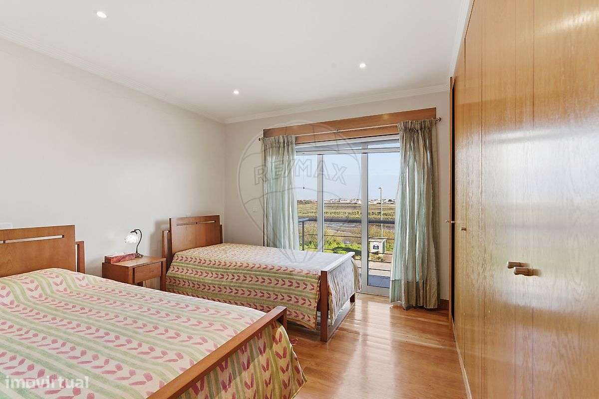 Moradia T4 para venda-27