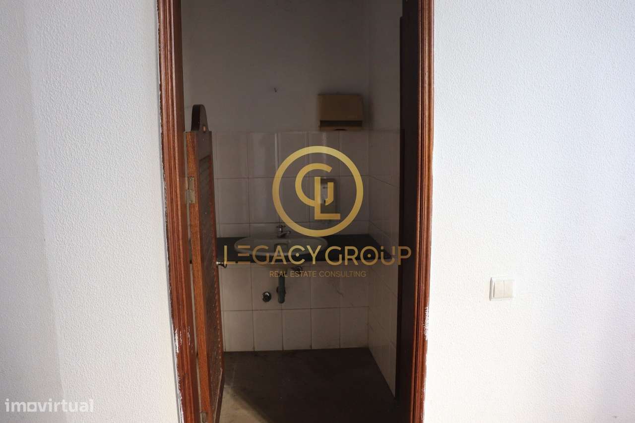 IMÓVEL COMPOSTO POR 8 FRAÇÕES DESTINADAS A COMERCIO, INDUSTRIA E HA... - Grande imagem: 4/59