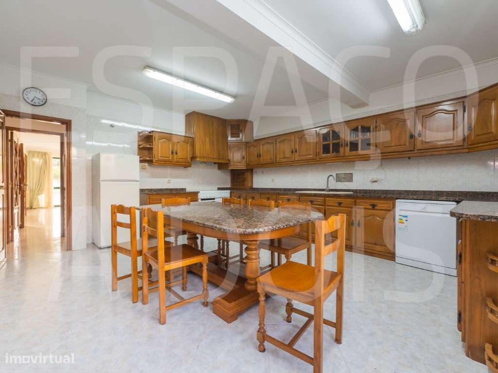 Moradia em Condomínio Privado com Piscina e Jardim | Luz Natural, P...-15