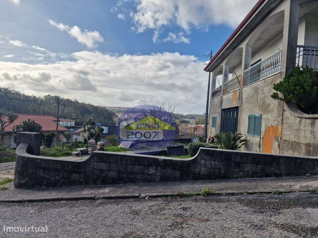 Moradia isolada T3 em Milheiros de Poiares - Grande imagem: 5/35