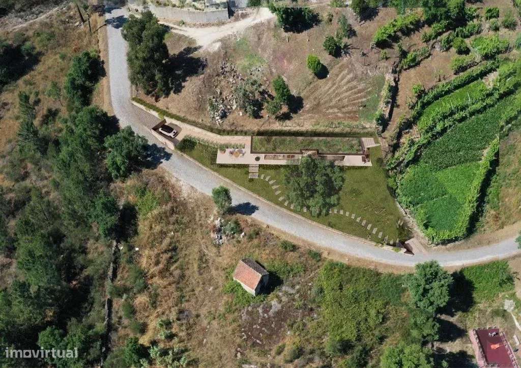 Terreno para Construção de 644 m² em Lage, Santa Cruz do Douro - Grande imagem: 2/5