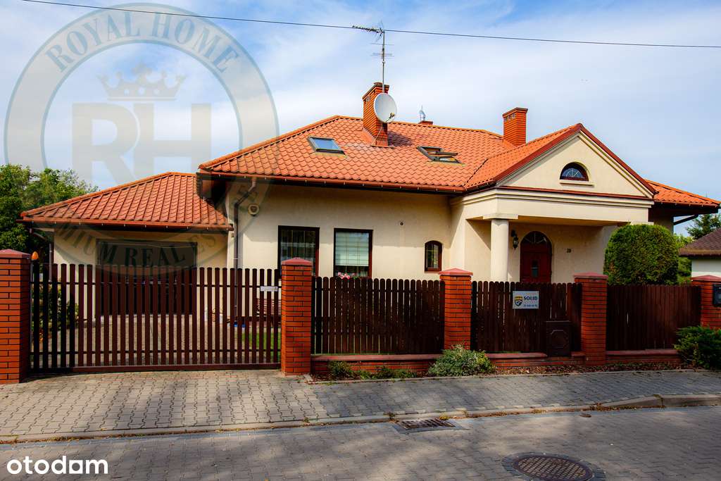 Rodzinny dom 221 m² z ogrodem, Zamienie-0