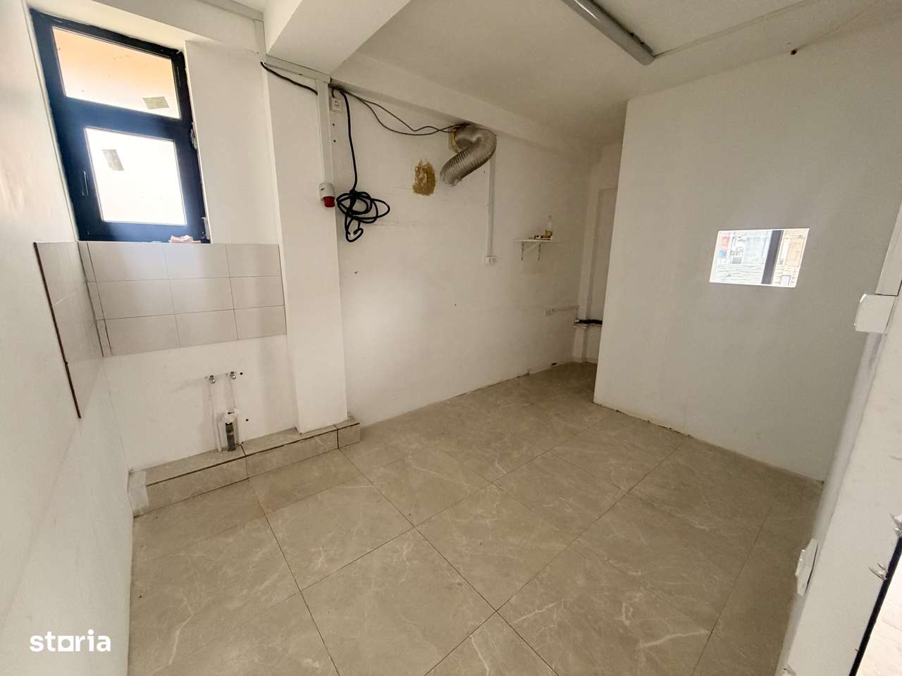 Imobil pretabil magazin sau restaurant cu terasa - Imagine principală: 5/18