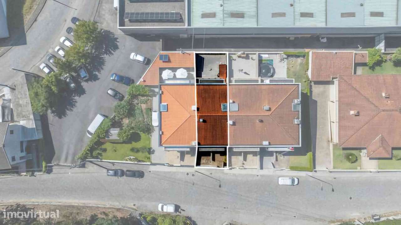 Espetacular Moradia em Banda T4 com jardim  em Sequeira - Braga-29