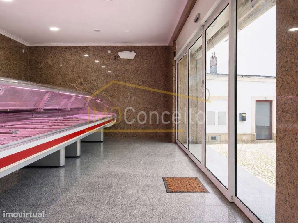 Loja - Centro Histórico de Torres Novas - Grande imagem: 2/24