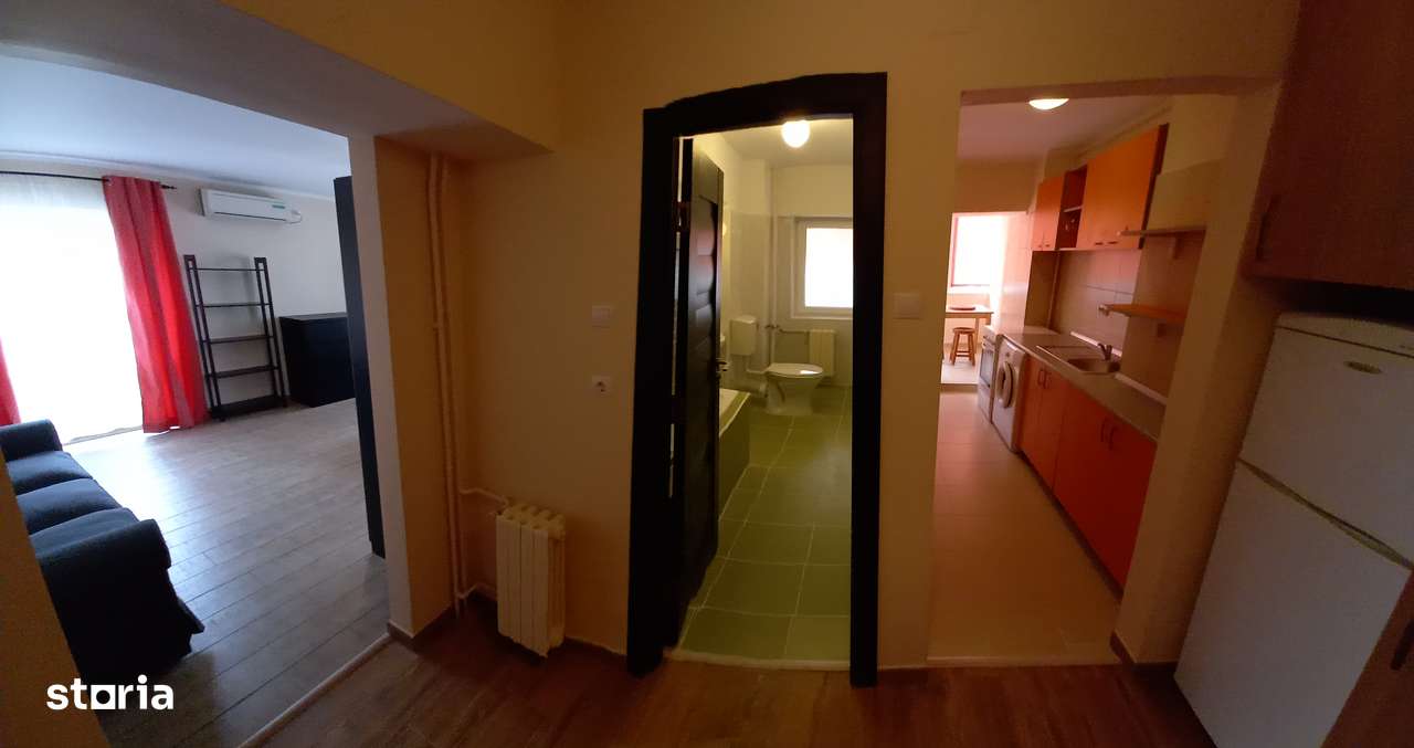 Bulevard Unirii str Traian, Studio 45mp, Decomandat, AC, Renovat Total - Imagine principală: 5/10