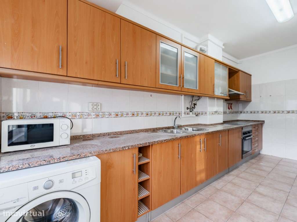 Apartamento T3 no Vale da Amoreira - Último andar-23