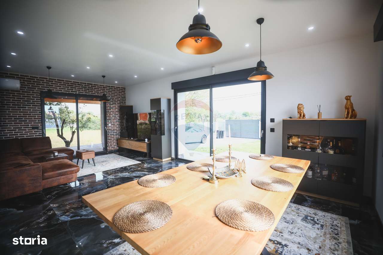 Casă de vanzare Bozânta Mare-2