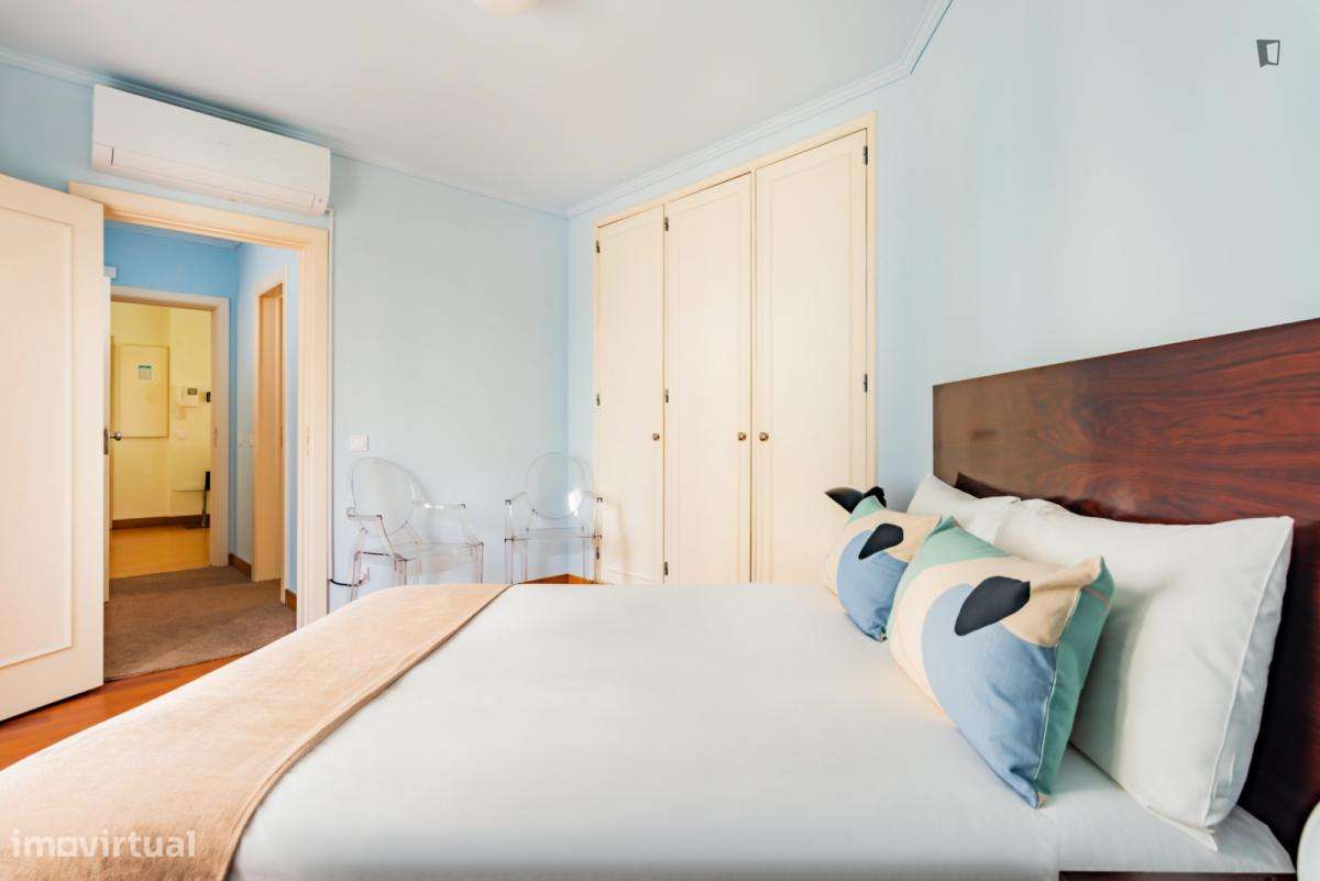 Apartamento com 1 quartos - localizado em São Bento Lisbon - Grande imagem: 5/8