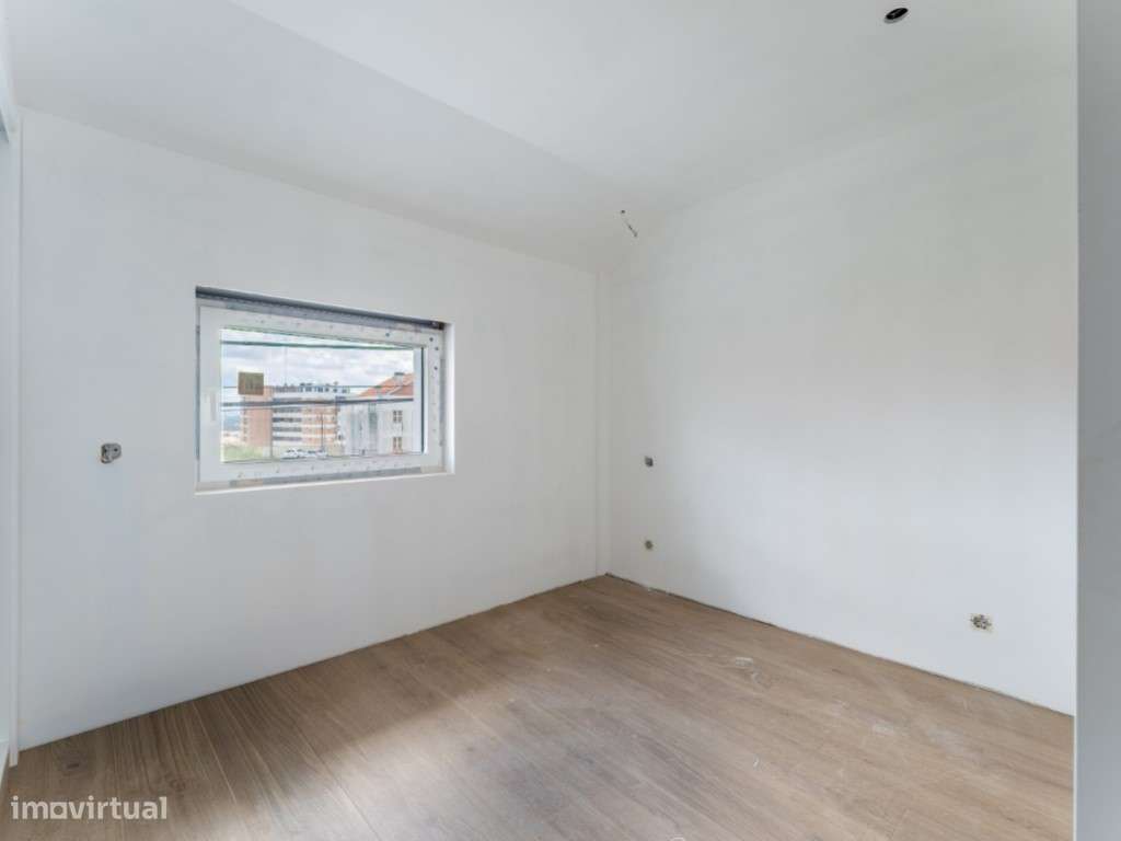 Excelente apartamento duplex T3 com vista mar-21