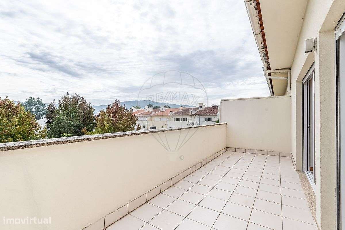 Moradia T5 para venda-22