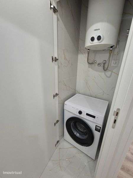 AGUALVA - T2 com 2 casas de banho e varanda - TOTALMENTE REMODELADO - Grande imagem: 4/12