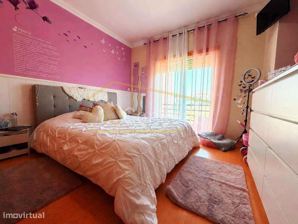 Apartamento T3/ sótão/garagem fechada em Torres Novas-15
