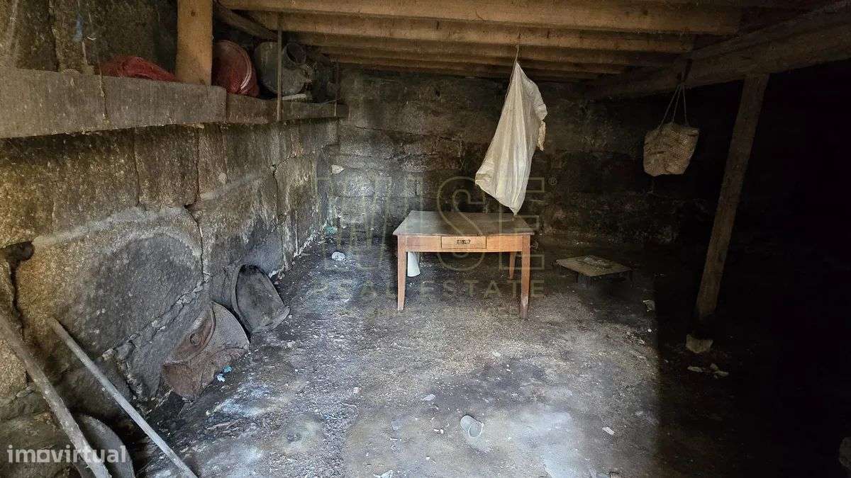 Moradia para Recuperar Aldeia Formosa - Seixo da Beira-36