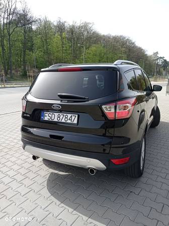 Ford Kuga - 4