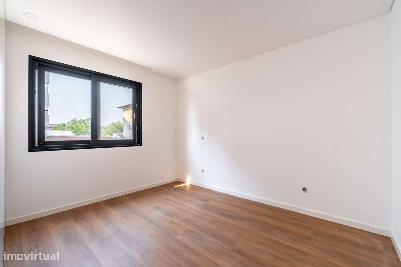 Andar-moradia T2 totalmente remodelado no centro de Valbom - Gondomar-15