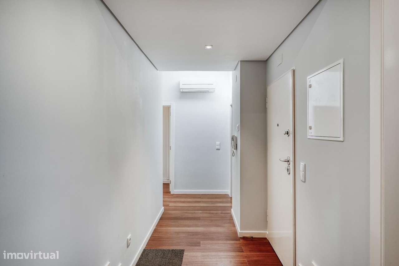 Apartamento de Luxo no Coração de Cascais | Rooftop com Vista Mar-16