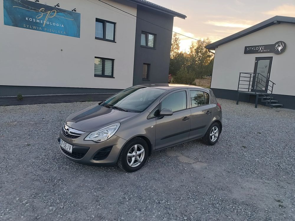 Opel Corsa D 1.2 16V Enjoy 2011