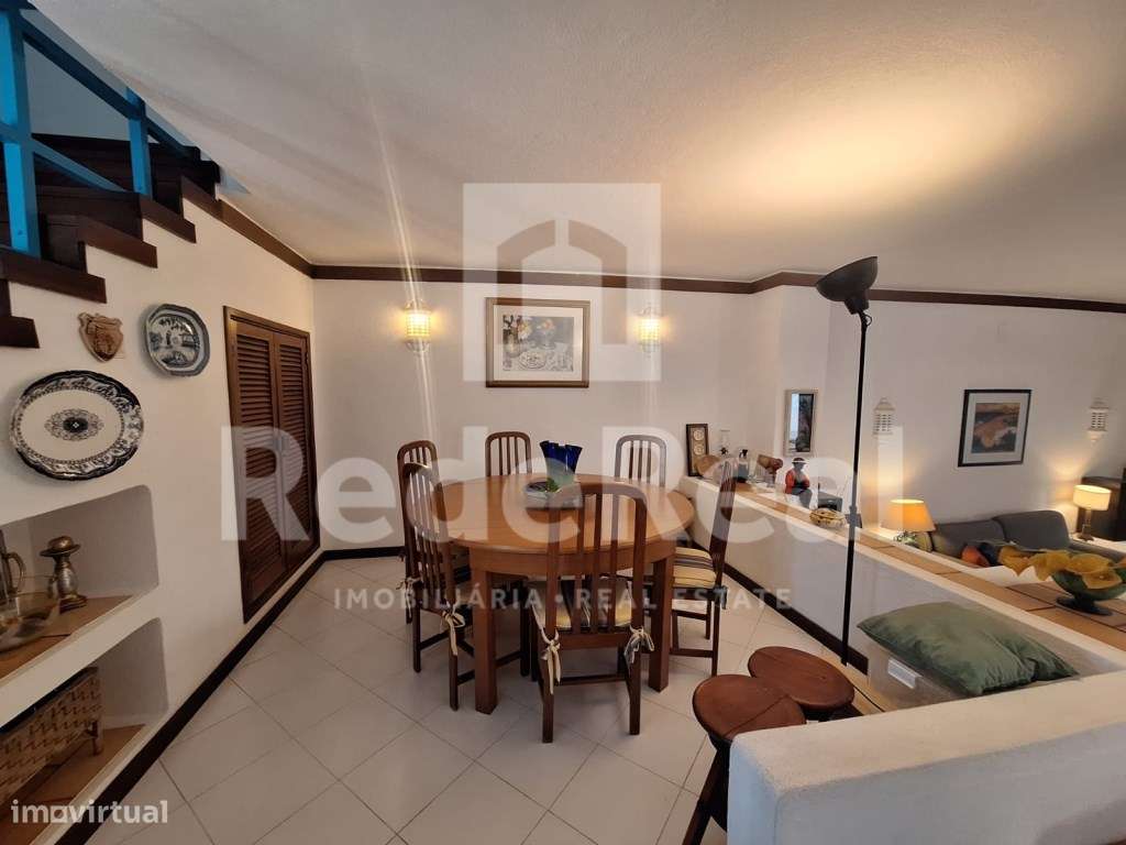 Moradia T3 + 1 com Piscina Privada e Boas Áreas no Coração de Albuf...-16