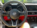 Alfa Romeo Stelvio 2.0 Turbo 16V AT8-Q4 Veloce Ti - 14