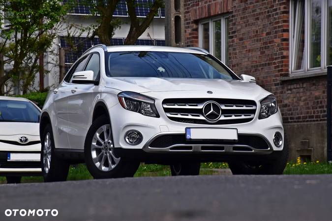 Mercedes-Benz GLA 250 7G-DCT - 1