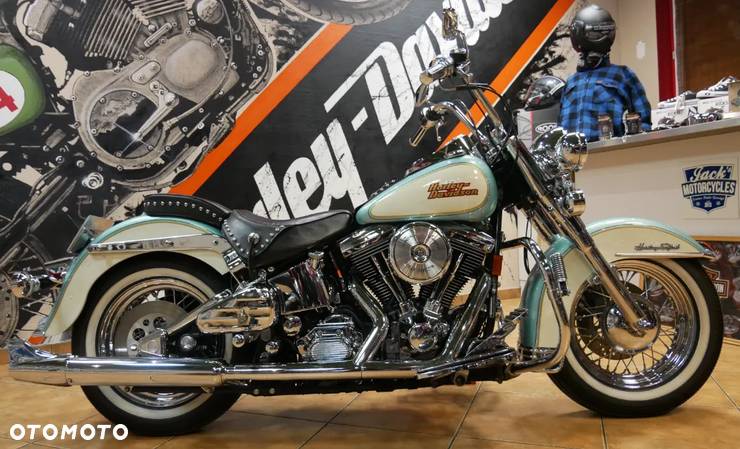 Harley-Davidson Softail Heritage Classic - 32