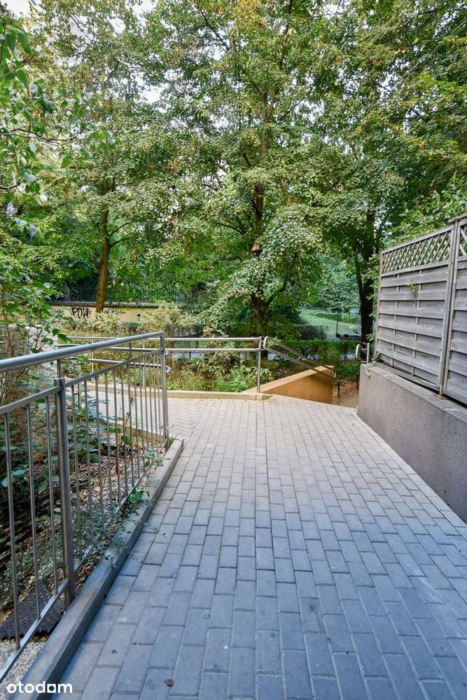 Kawalerka z ogródkiem na Sadach Żoliborskich-12