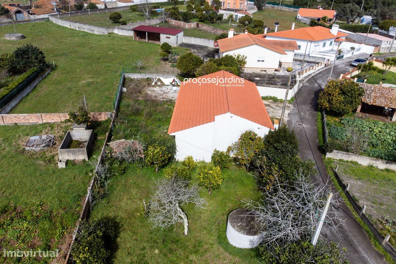 Moradia T3 térrea-18