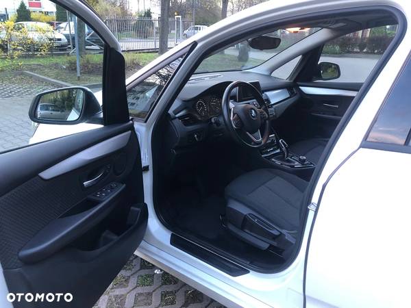 BMW Seria 2 218i - 6