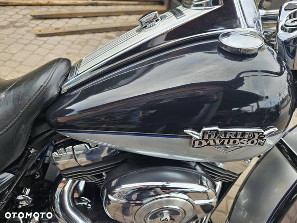 Harley-Davidson FLH Electra Glide - 29