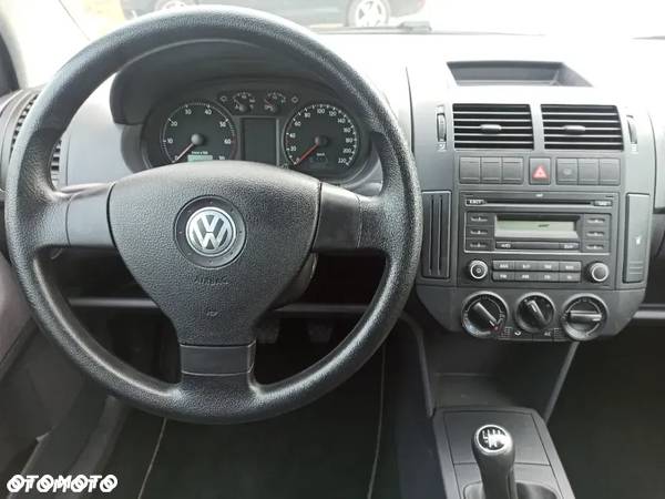 Volkswagen Polo 1.4 16V Comfortline - 8