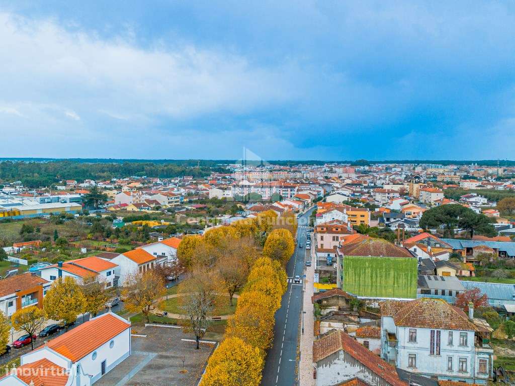 T3 com duas frentes em Ovar-Mobilado-24