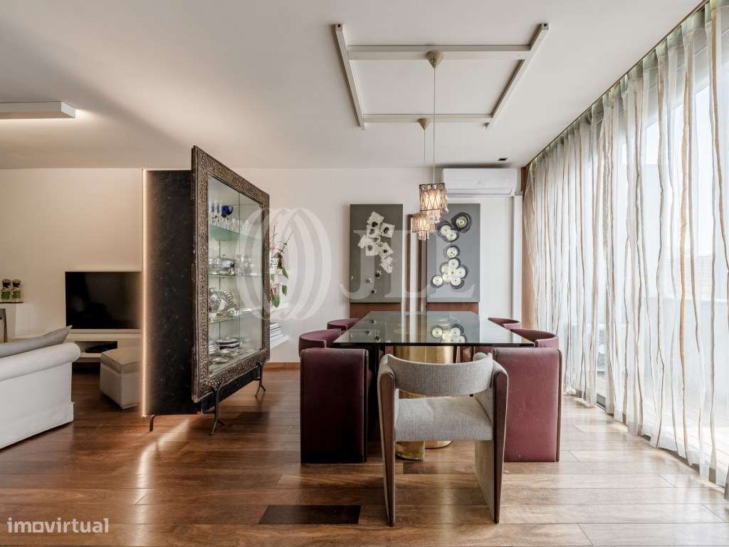 Apartamento T3 duplex com garagem, em Serralves, no Porto - Grande imagem: 3/32