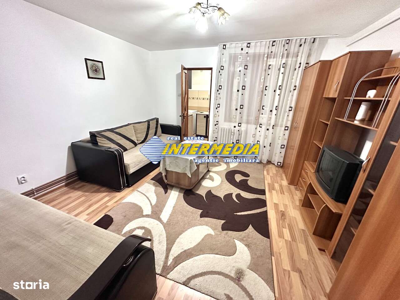 Garsoniera de vanzare in Centru Alba Iulia mobilata si utilata complet - Imagine principală: 2/10