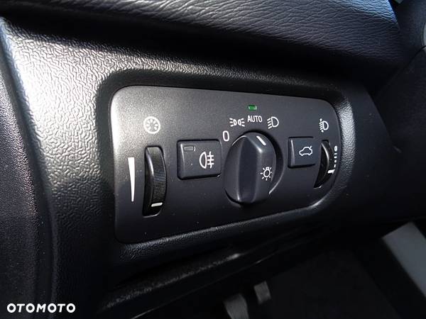 Volvo V40 CC D2 Drive-E SCR Momentum - 15