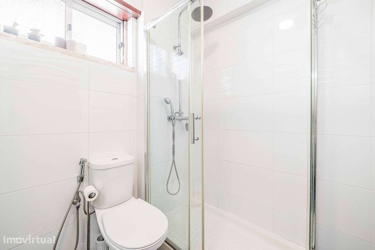 T2 totalmente remodelado no Cacém-24