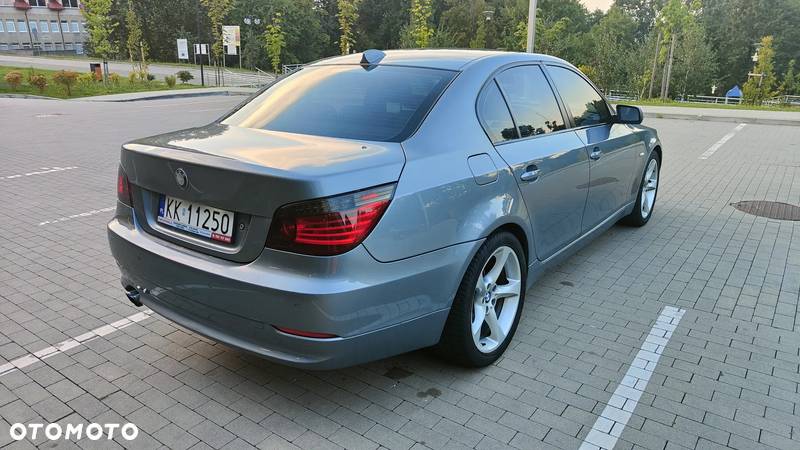 BMW Seria 5 530d xDrive - 6