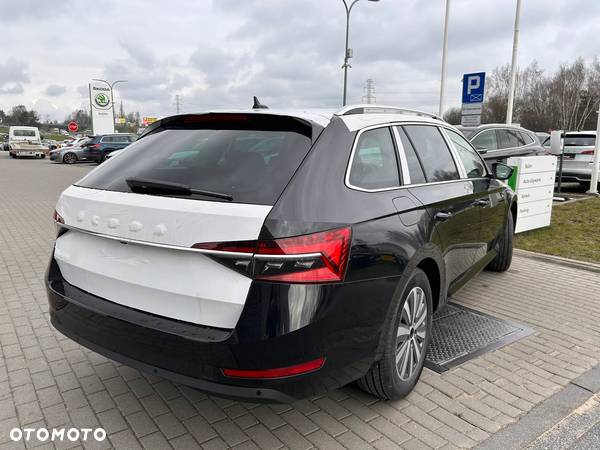 Skoda Superb 2.0 TSI Style DSG - 11