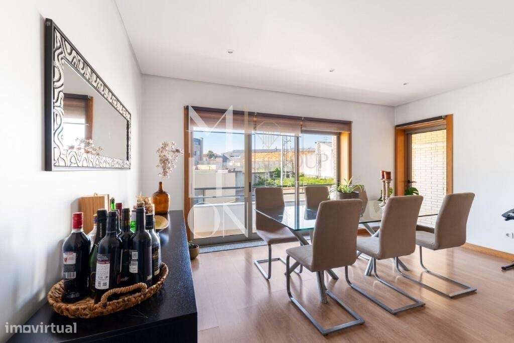 APARTAMENTO T3 COM GARAGEM BOX 2 CARROS - Grande imagem: 3/23