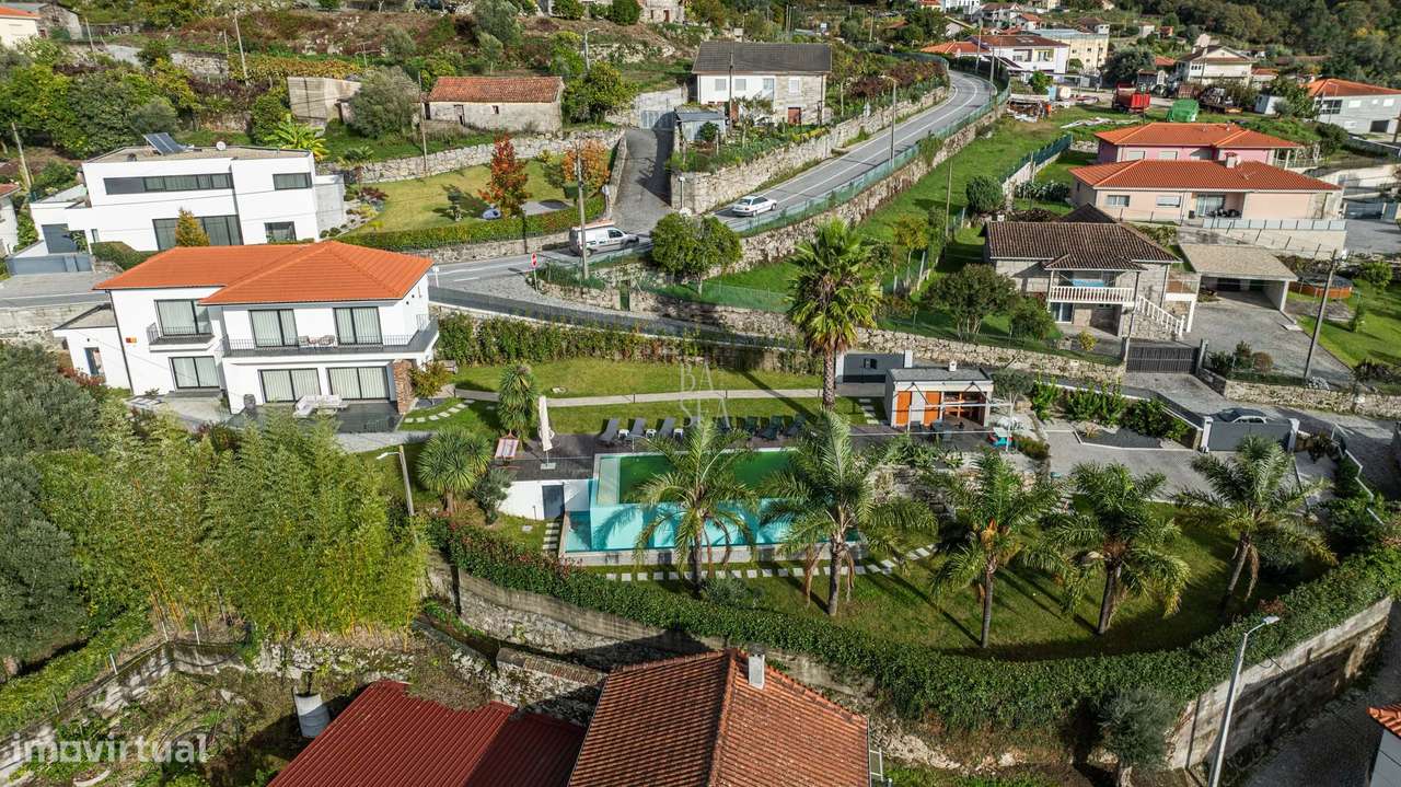 Morada individual com 4 suítes e piscina em Geraz do Minho - Póvoa de-47