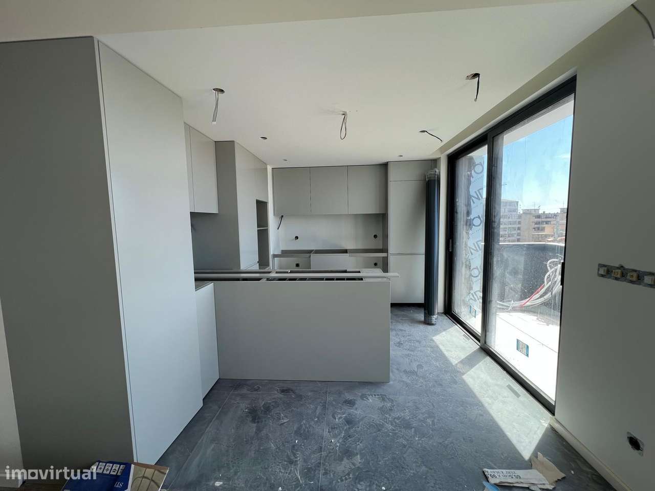 T2 Fabuloso Gaia Av.  República Metro S.  Ovídio Lugar  Garagem  Duplo-6