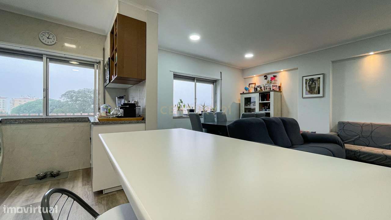 Apartamento T2 Remodelado - Agualva - Grande imagem: 4/22