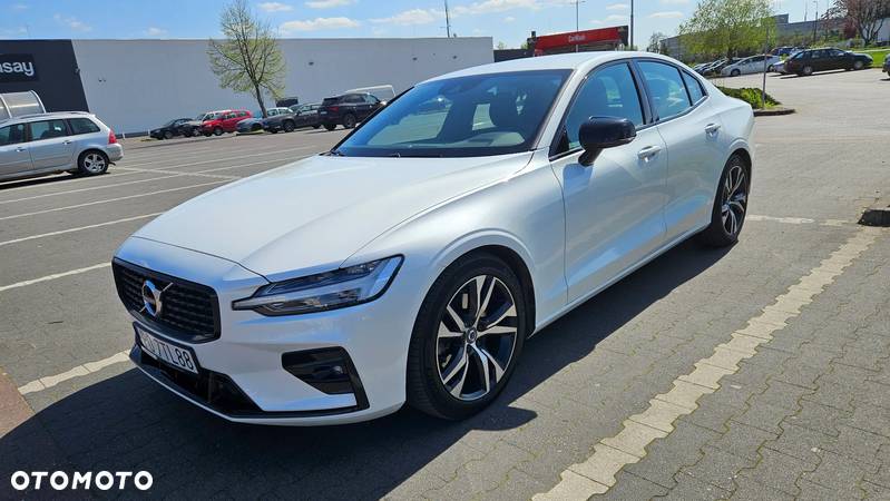 Volvo S60 B4 B R-Design - 1